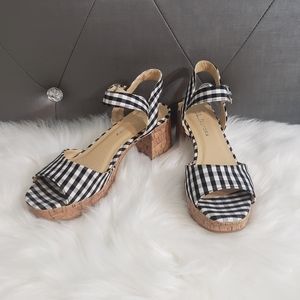 Chinese Laundry open toe slip on platform sandals